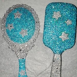 Makeup brushes hair brush and hand mirror set